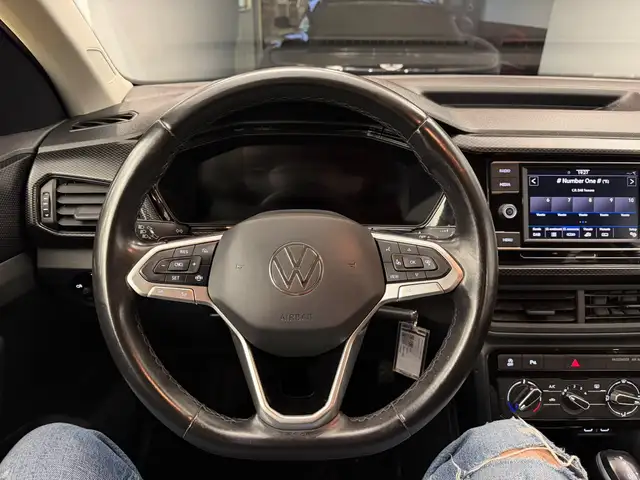 Volkswagen T-Cross view 4