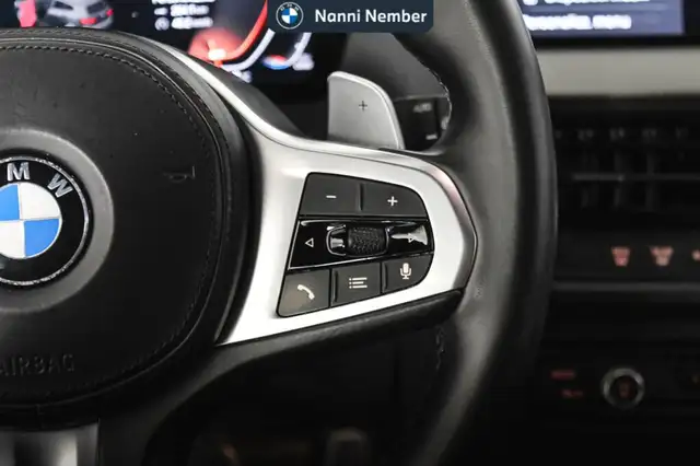 BMW 1 Series view 17