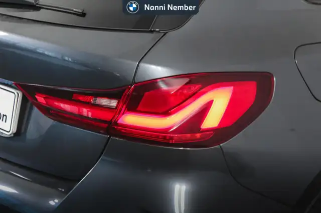 BMW 1 Series view 5