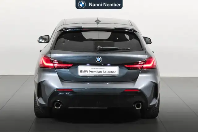 BMW 1 Series view 3