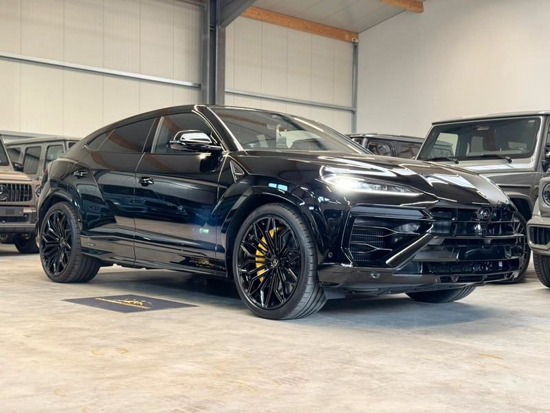 Lamborghini Urus URUS SE B&O 3D AKRAPOVIC CARBON PANO 23` FULLY — photo 11