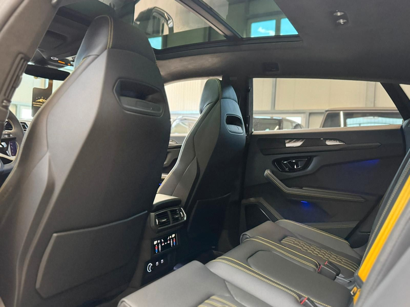 Lamborghini Urus URUS SE B&O 3D AKRAPOVIC CARBON PANO 23` FULLY — photo 7