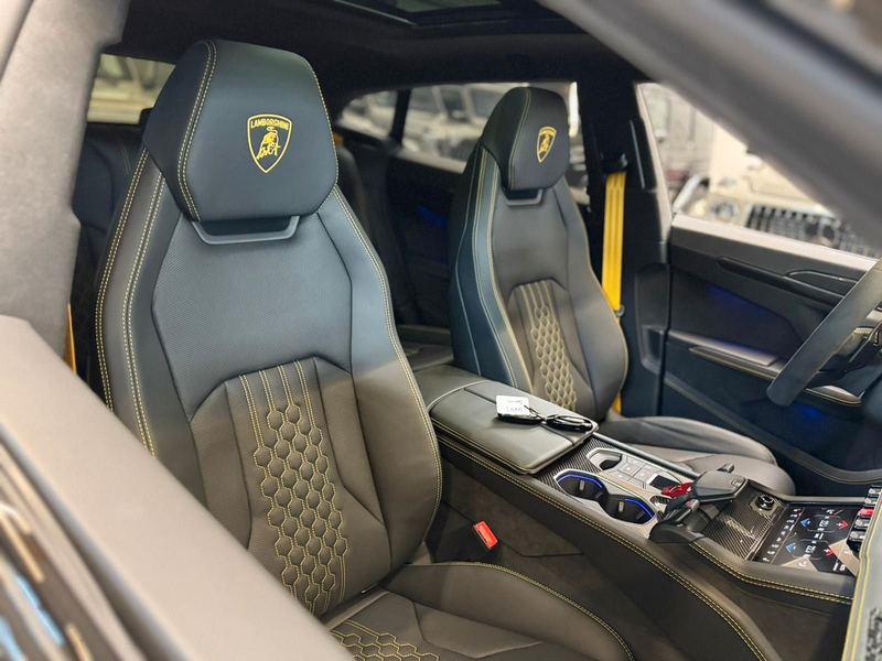 Lamborghini Urus URUS SE B&O 3D AKRAPOVIC CARBON PANO 23` FULLY — photo 5