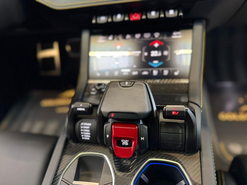 Lamborghini Urus URUS SE B&O 3D AKRAPOVIC CARBON PANO 23` FULLY — photo 14