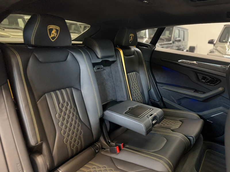 Lamborghini Urus URUS SE B&O 3D AKRAPOVIC CARBON PANO 23` FULLY — photo 4