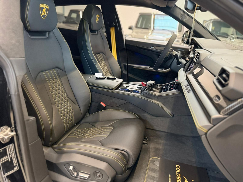 Lamborghini Urus URUS SE B&O 3D AKRAPOVIC CARBON PANO 23` FULLY — photo 13