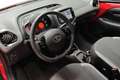 Toyota Aygo 1.0 VVT-i x-play II - incl 2 jaar KARE Rood - thumbnail 10