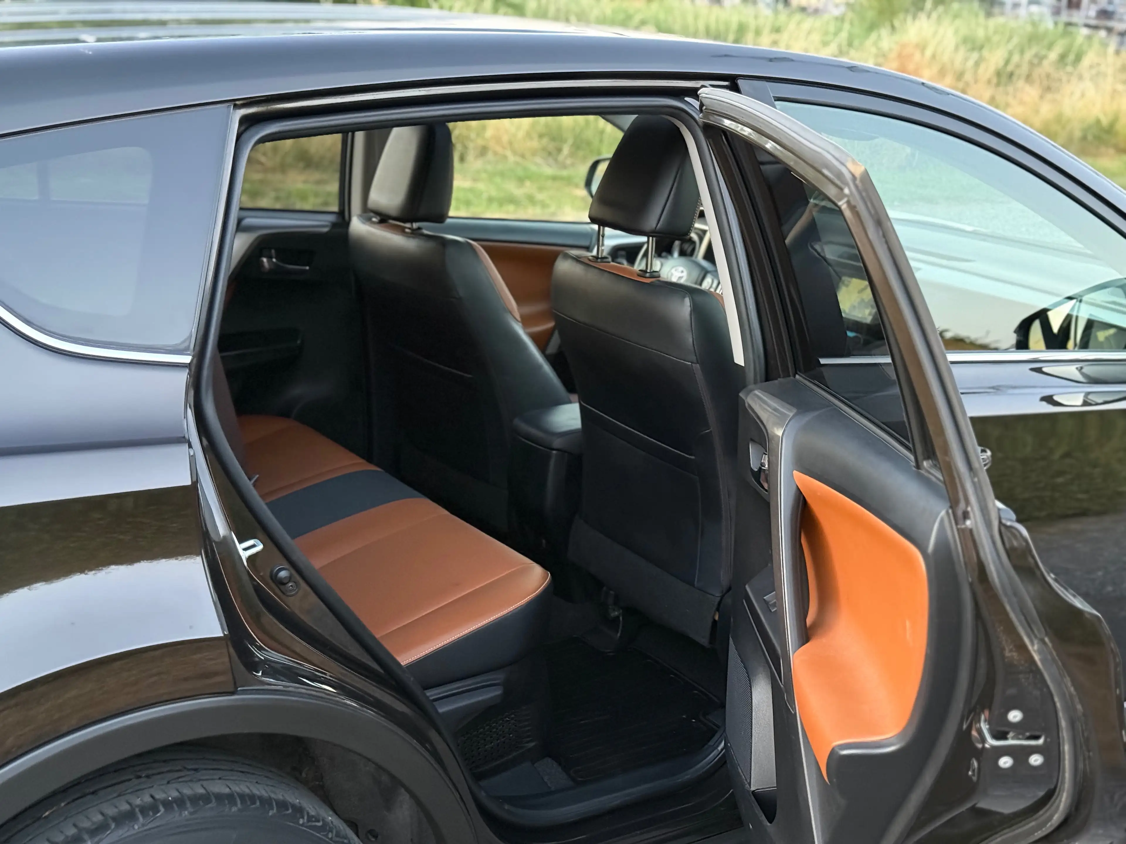 Toyota RAV 4 RAV4 Hybrid 2.5i e-AWD Premium CVT — photo 15