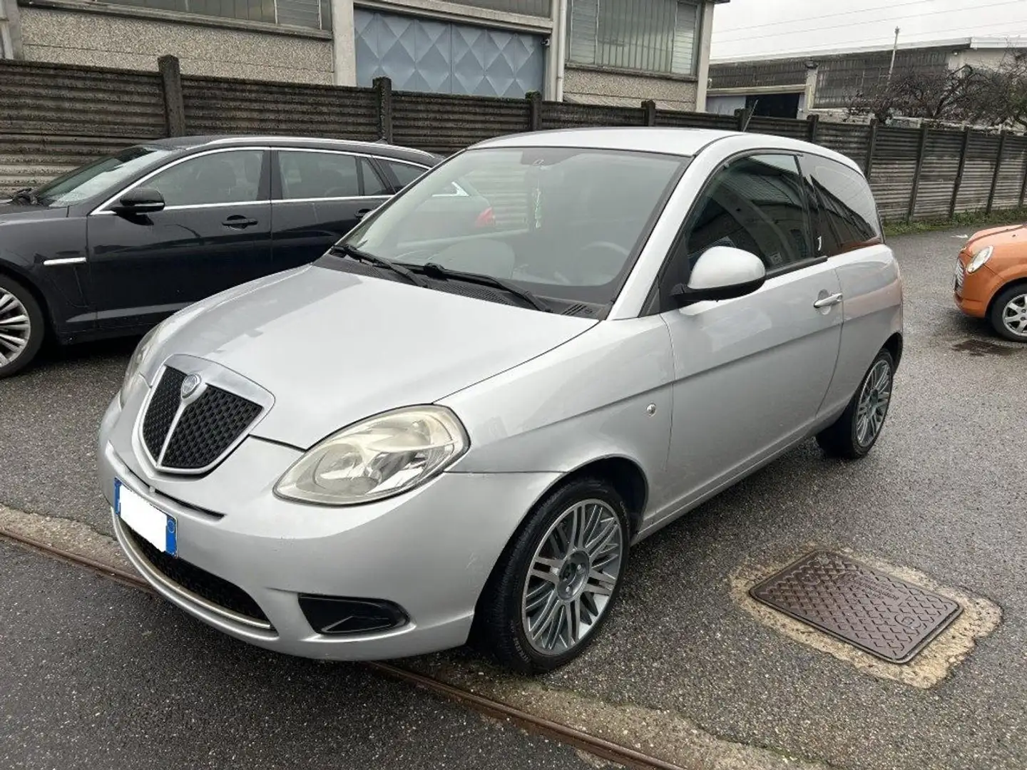 Lancia Ypsilon 1.2 *OK NEOPATENTATI* *FINANZIABILE* *GARANTITA* Silber - 2