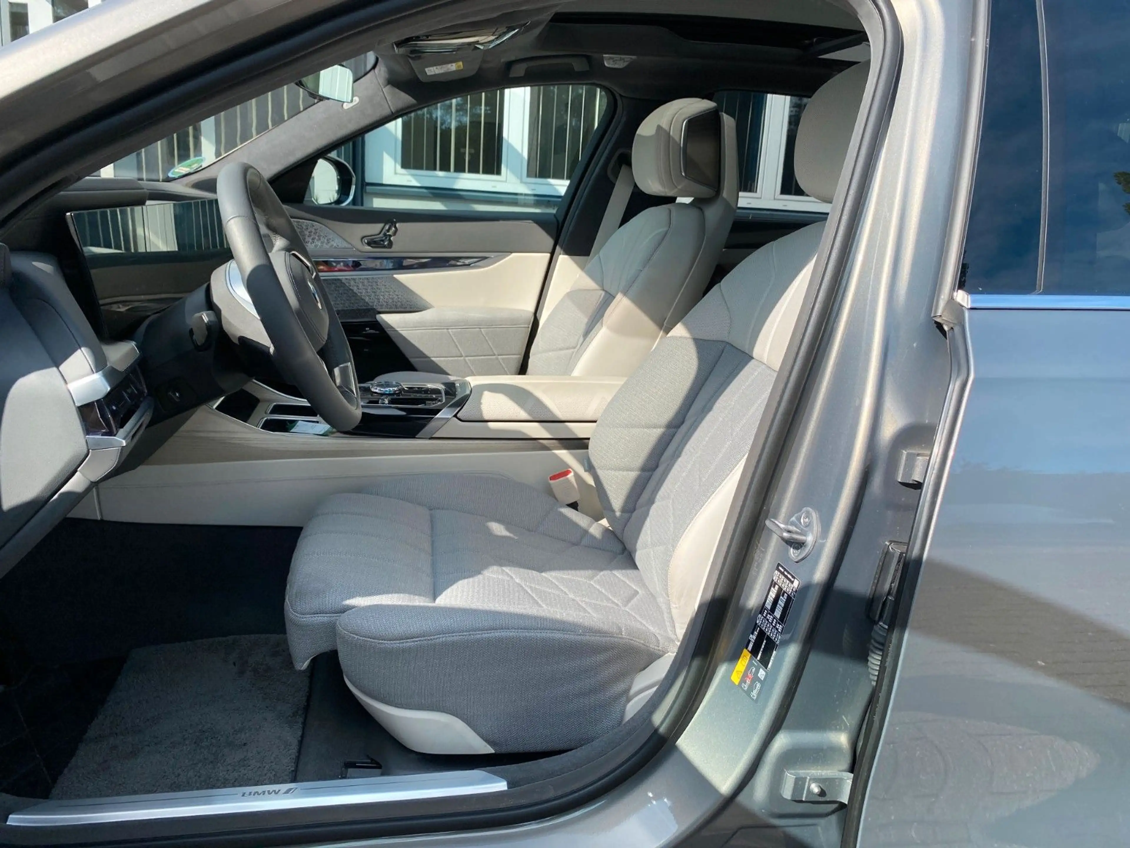 BMW i7 xDrive 60 Fond Entertainm/Kristall/NP188.430€ — photo 11