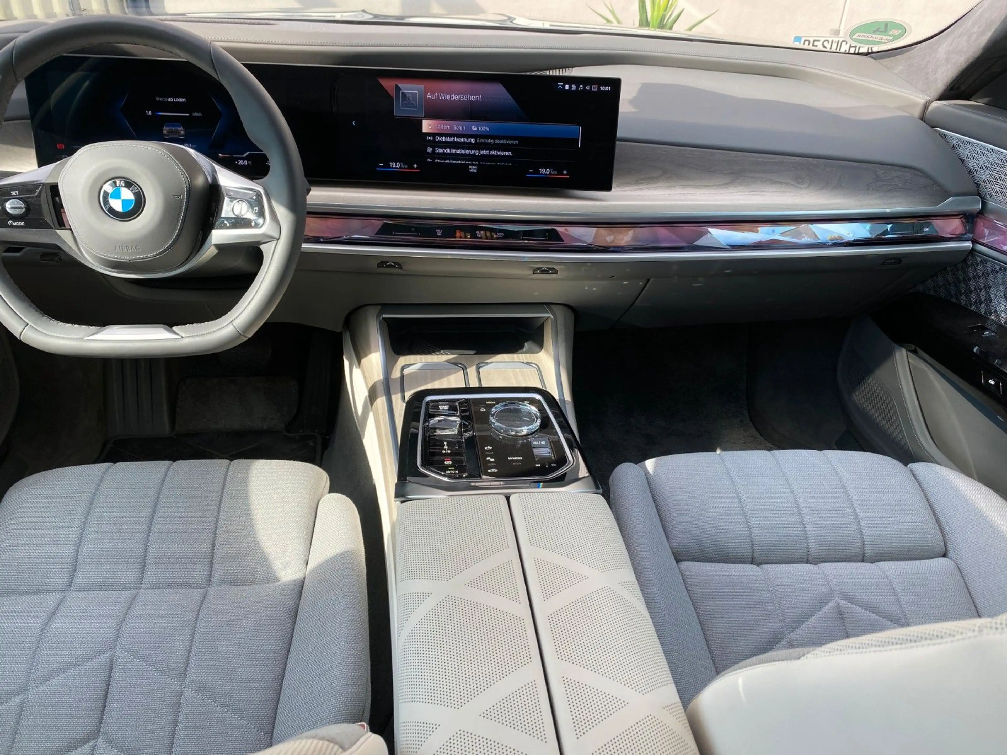 BMW i7 xDrive 60 Fond Entertainm/Kristall/NP188.430€ — photo 9