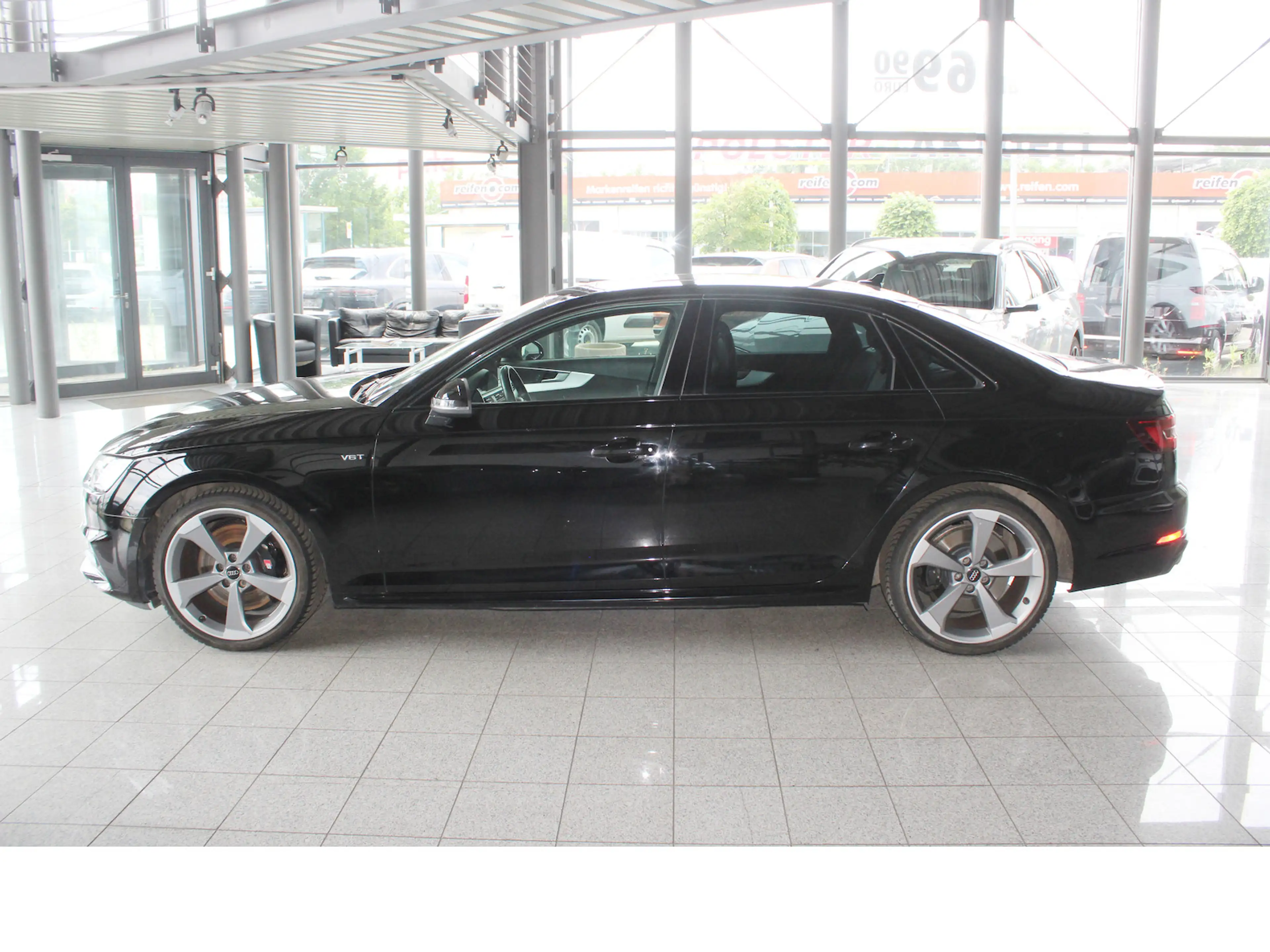 Audi S4 Limo 3.0 TFSI S-Tron GSD*NAV*BLACK*KAM*KEY*LED — photo 13