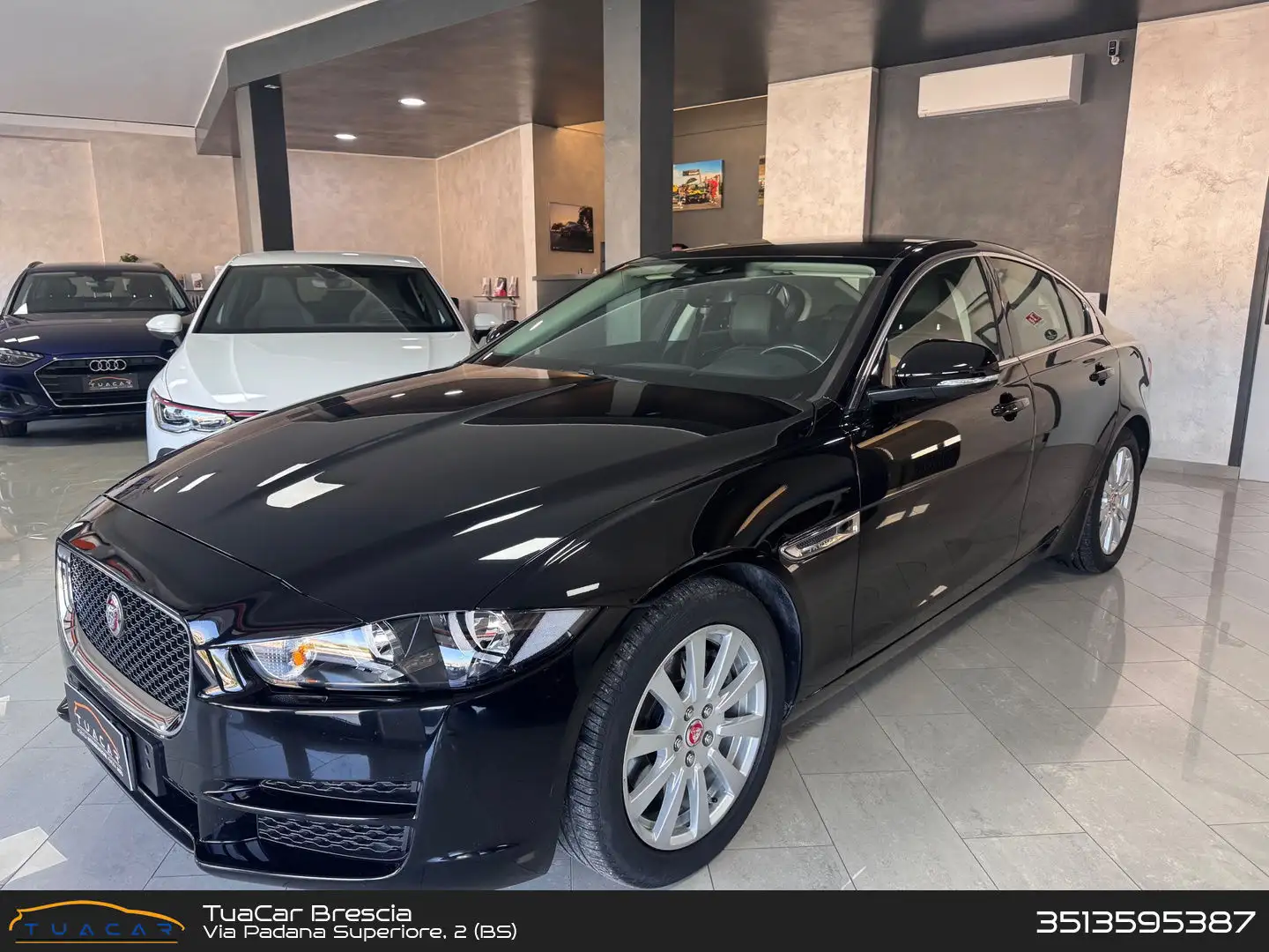 Jaguar XE Prestige Business Edition 2.0 20d Schwarz - 1