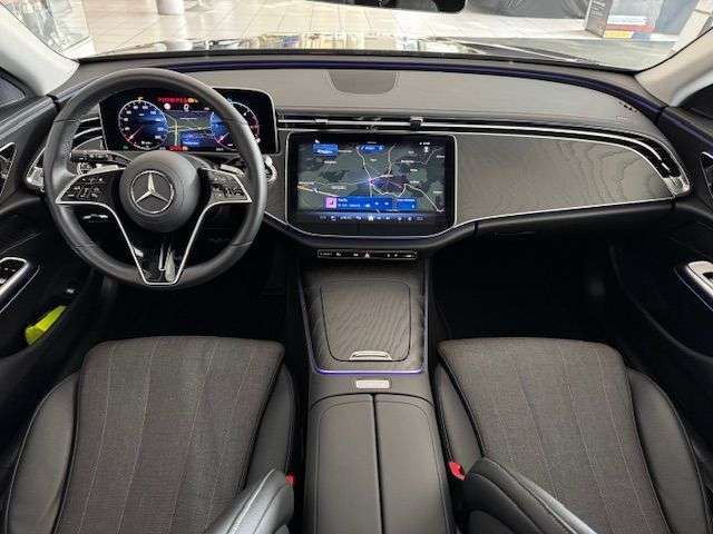 Mercedes-Benz E 220