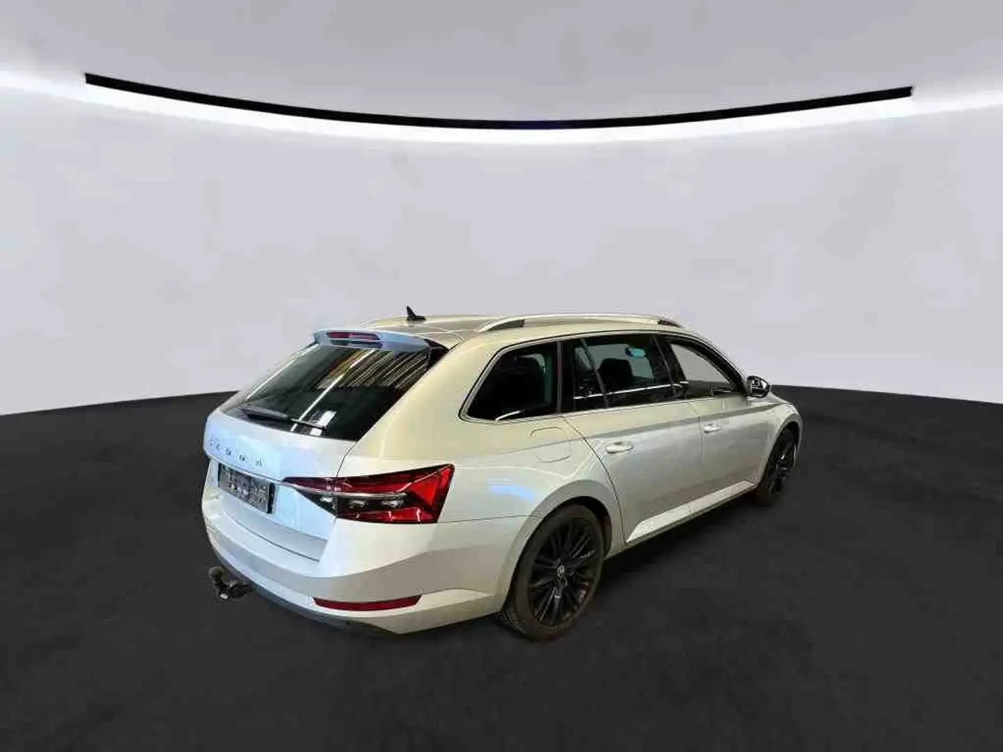 Skoda Superb Combi 2.0 TSI DSG STYLE*MATRIX*KESSY*AHK* Argento - 2