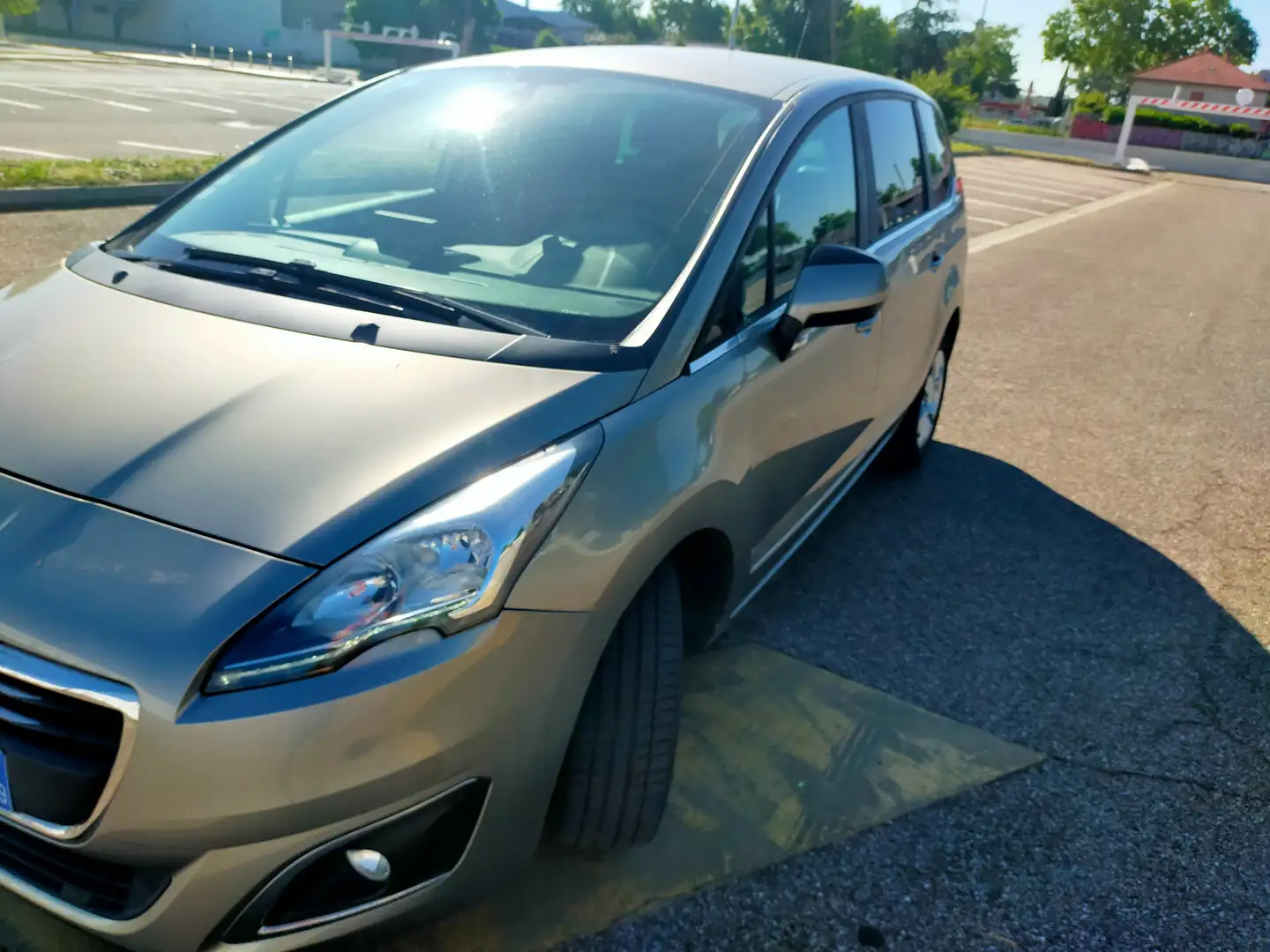 Peugeot 5008 5008 1.6 BlueHDi 120ch S Bej - 2