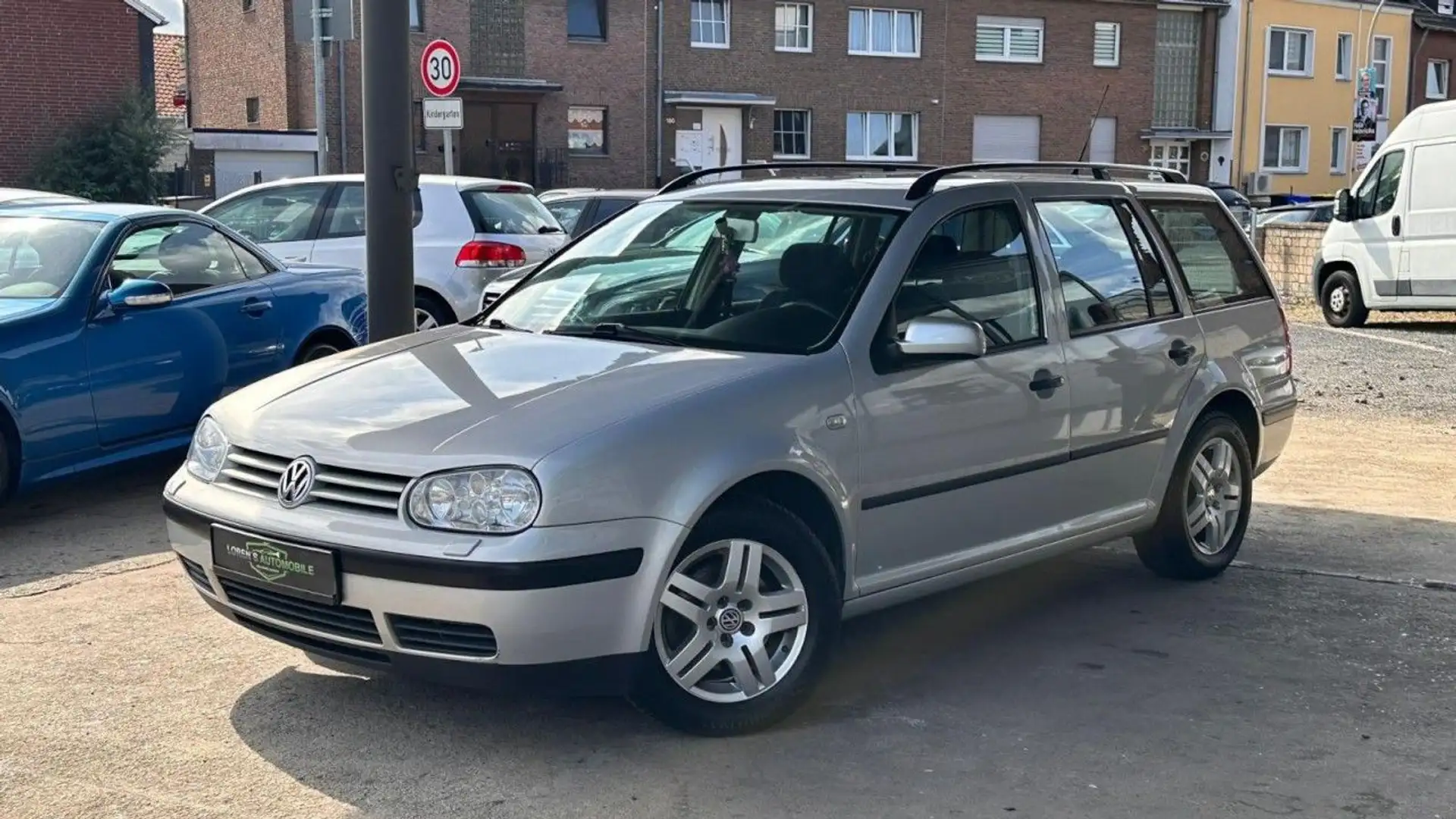 Volkswagen Golf IVVariantComfortline*Automatik*Klima*S-Dach Silber - 1