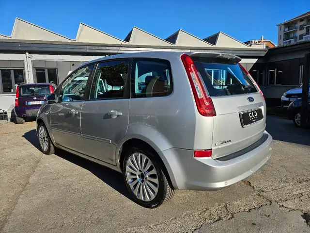 Ford C-Max view 5