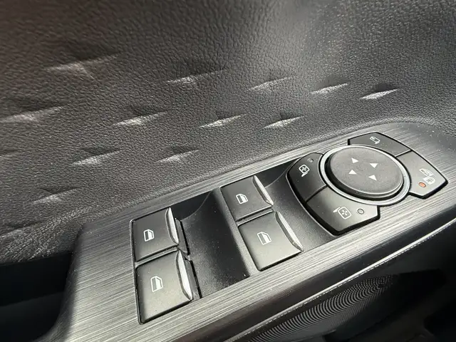 Ford Kuga view 10