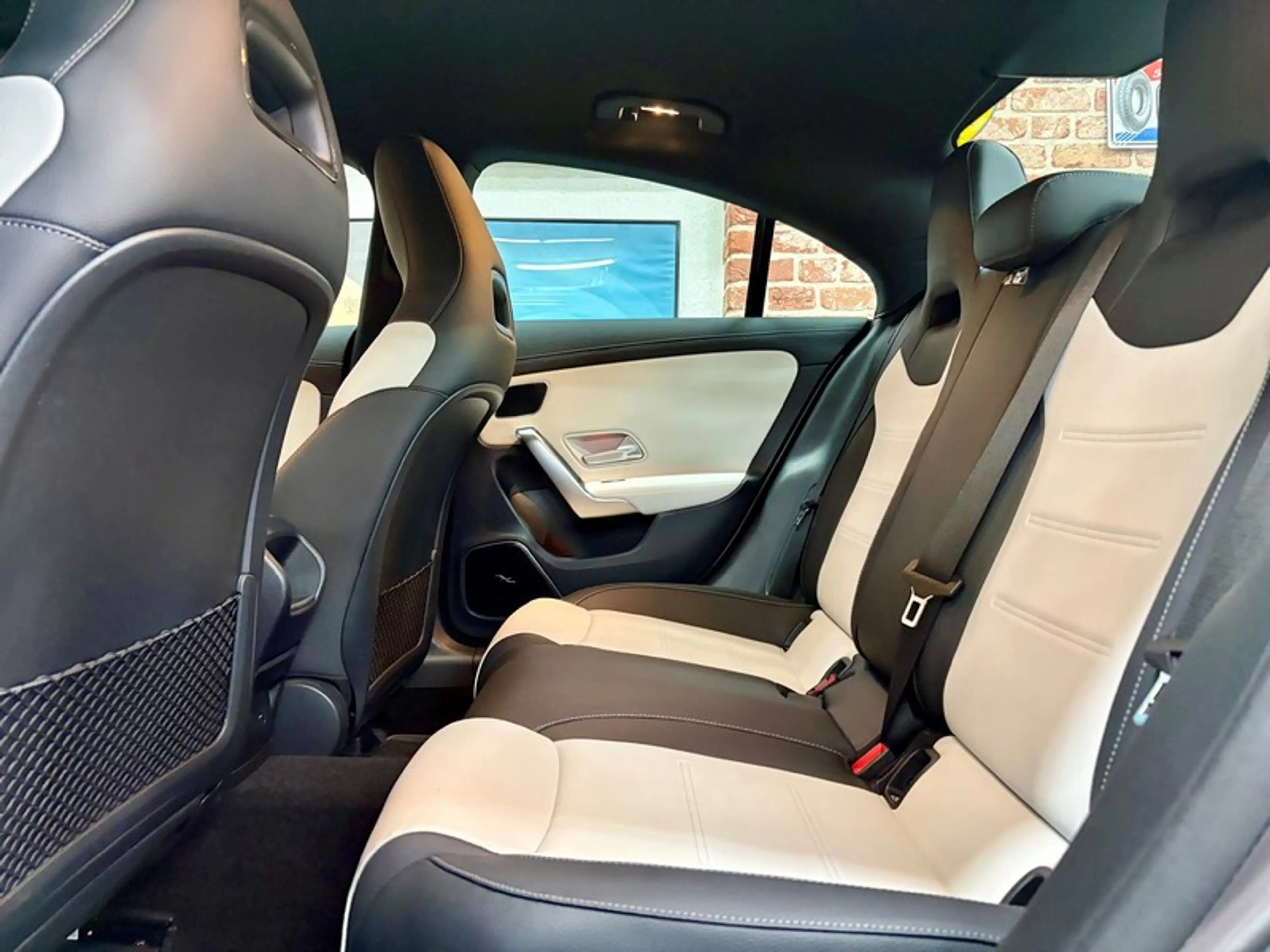 Mercedes-Benz CLA 45 AMG CLA 45 AMG-S Coupé 2.0 422cv Auto 4x4 SiègCh/AL — photo 6