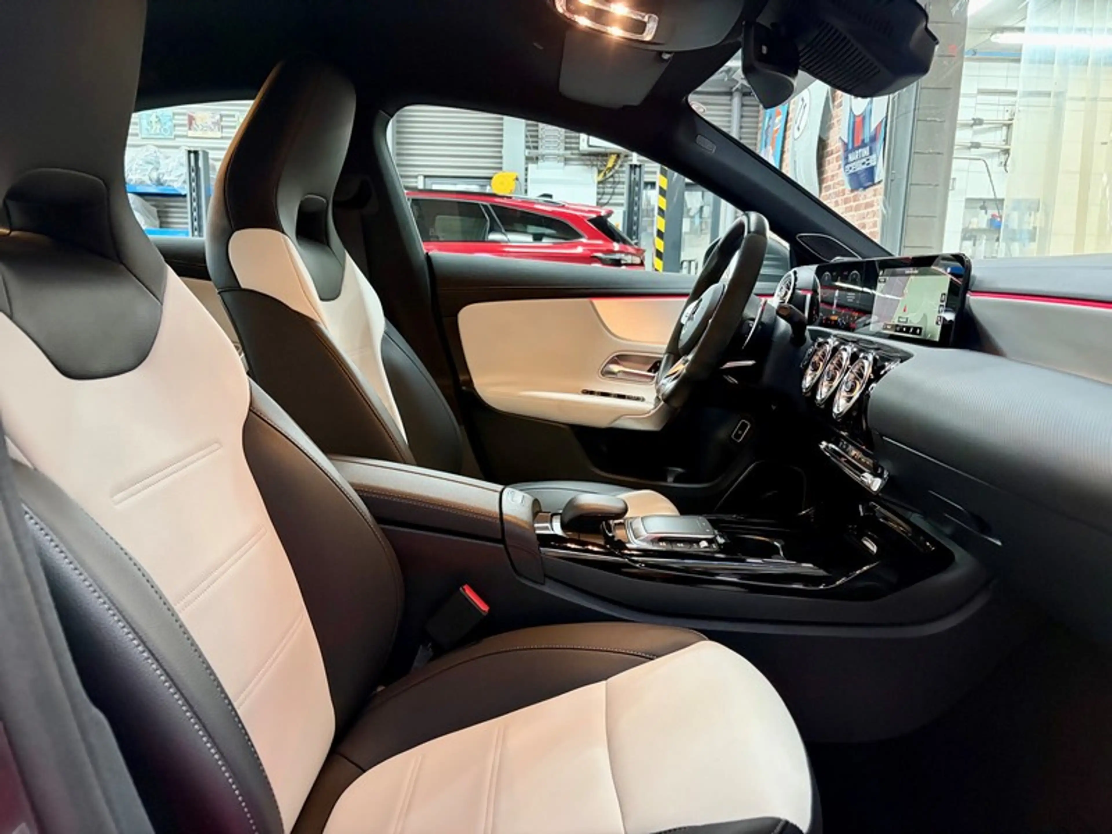 Mercedes-Benz CLA 45 AMG CLA 45 AMG-S Coupé 2.0 422cv Auto 4x4 SiègCh/AL — photo 8