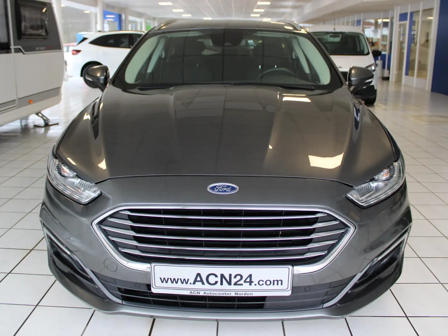 Ford Mondeo Titanium Automatik LED Navi Kamera Gris - 2