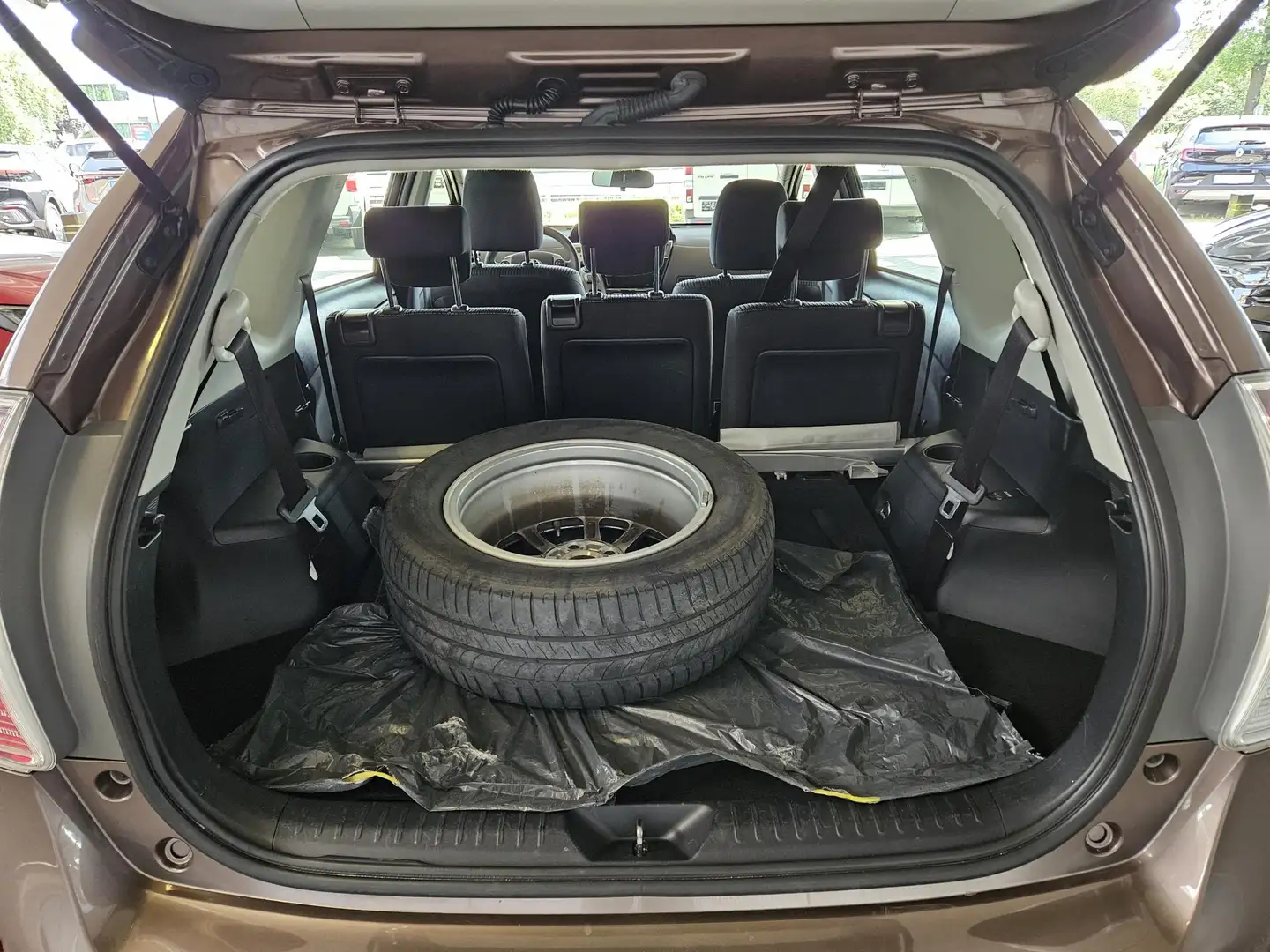 Toyota Prius+ 1.8 Active | 7-persoons wagon Коричневий - 2