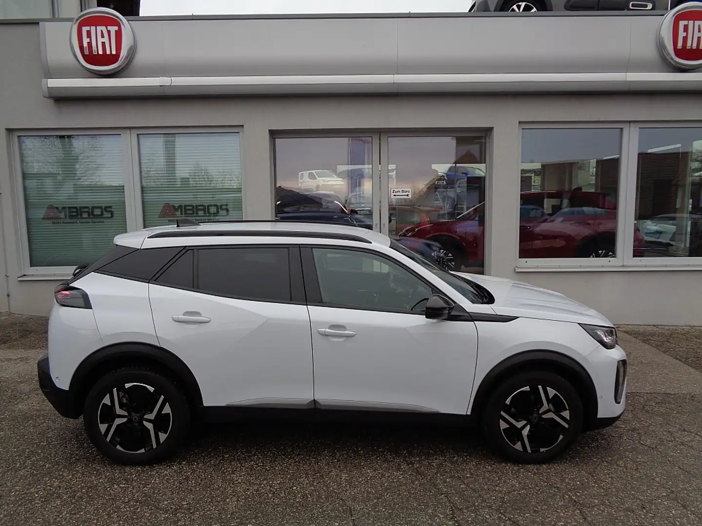 Peugeot 2008 PureTech 100 S&S Allure 6-Gang-Manuell Weiß - 2