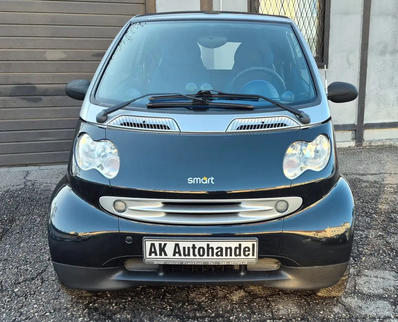 smart forTwo smart & passion 40kW Cabrio Touch TÜV Schwarz - 2