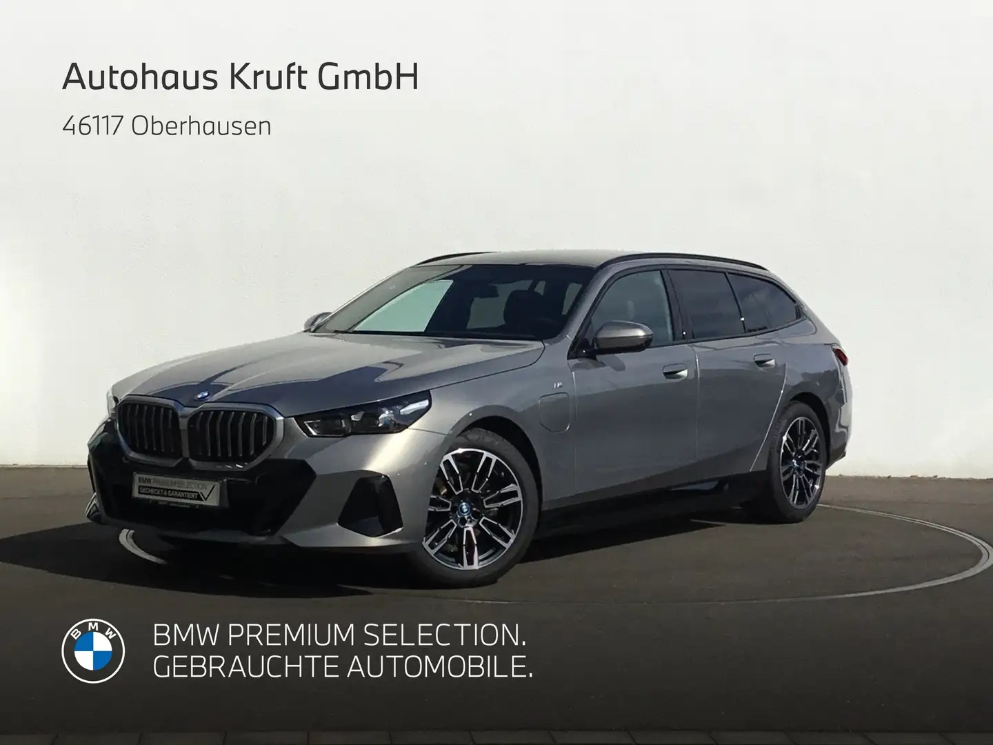 BMW 530 e Touring M SPORT+PANO+AHK+KAMERA+B&W SOUND Grau - 2