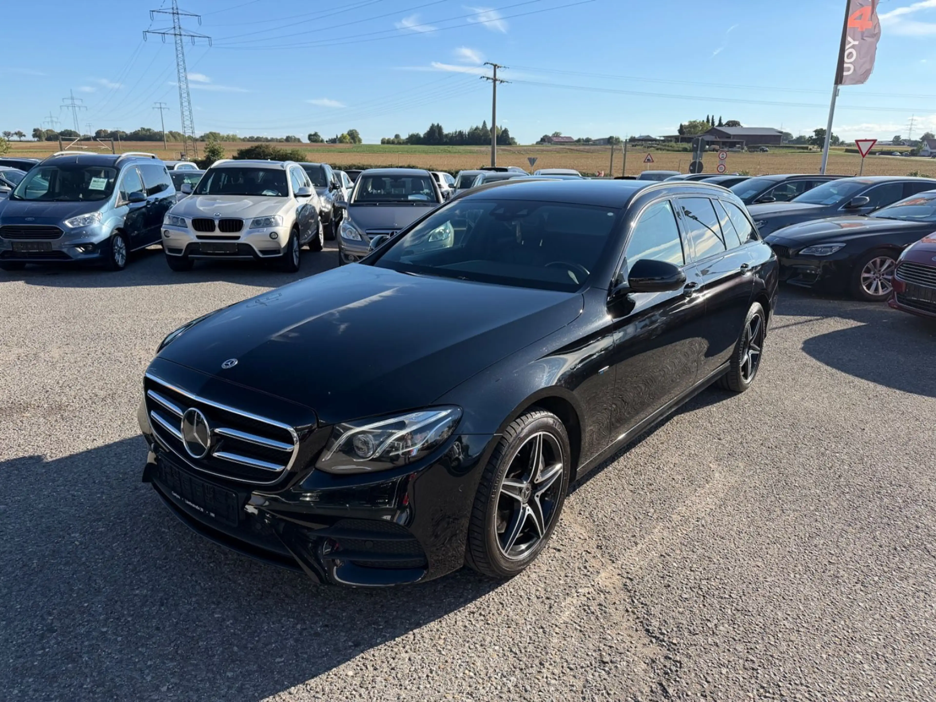 Mercedes-Benz E 300 de T-Modell LED Navi Kamera Keyless Headup