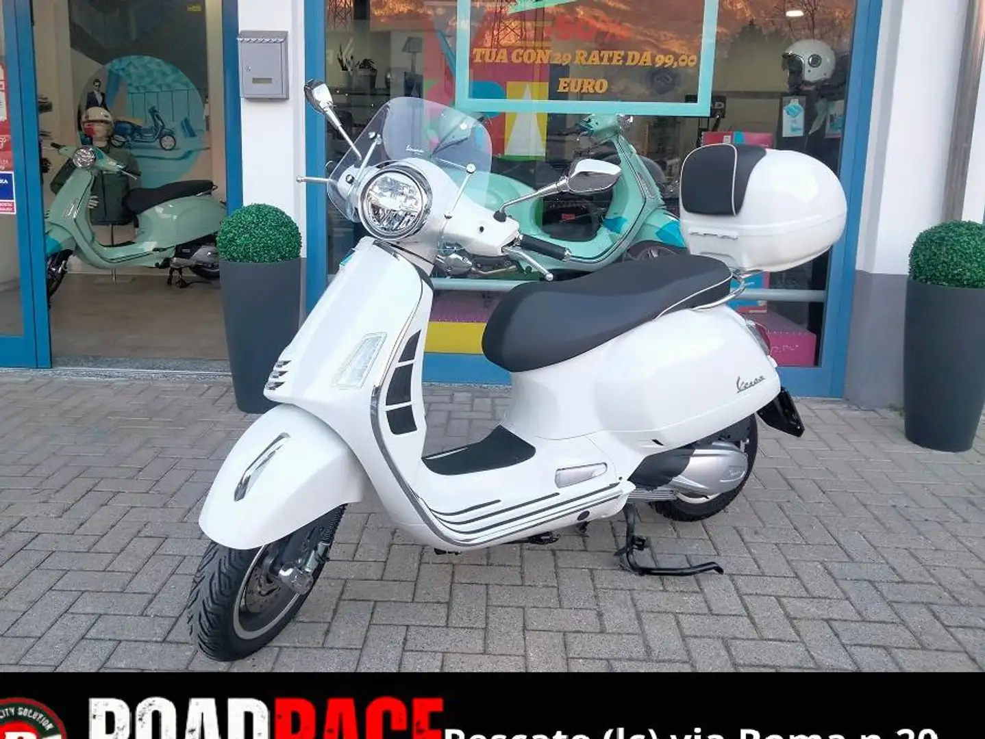 Piaggio GTS 300 gts 300 super Hpe 2024 Bílá - 1