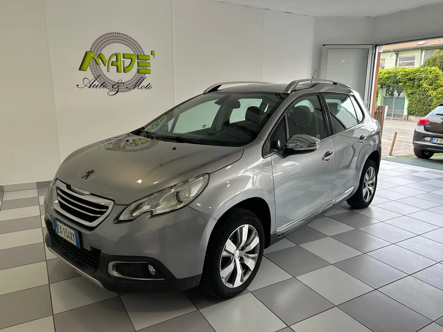 Peugeot 2008 1.6 e-hdi 8v Allure s Gris - 1