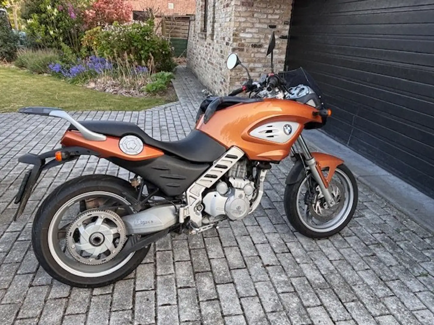 BMW F 650 CS Oranje - 1