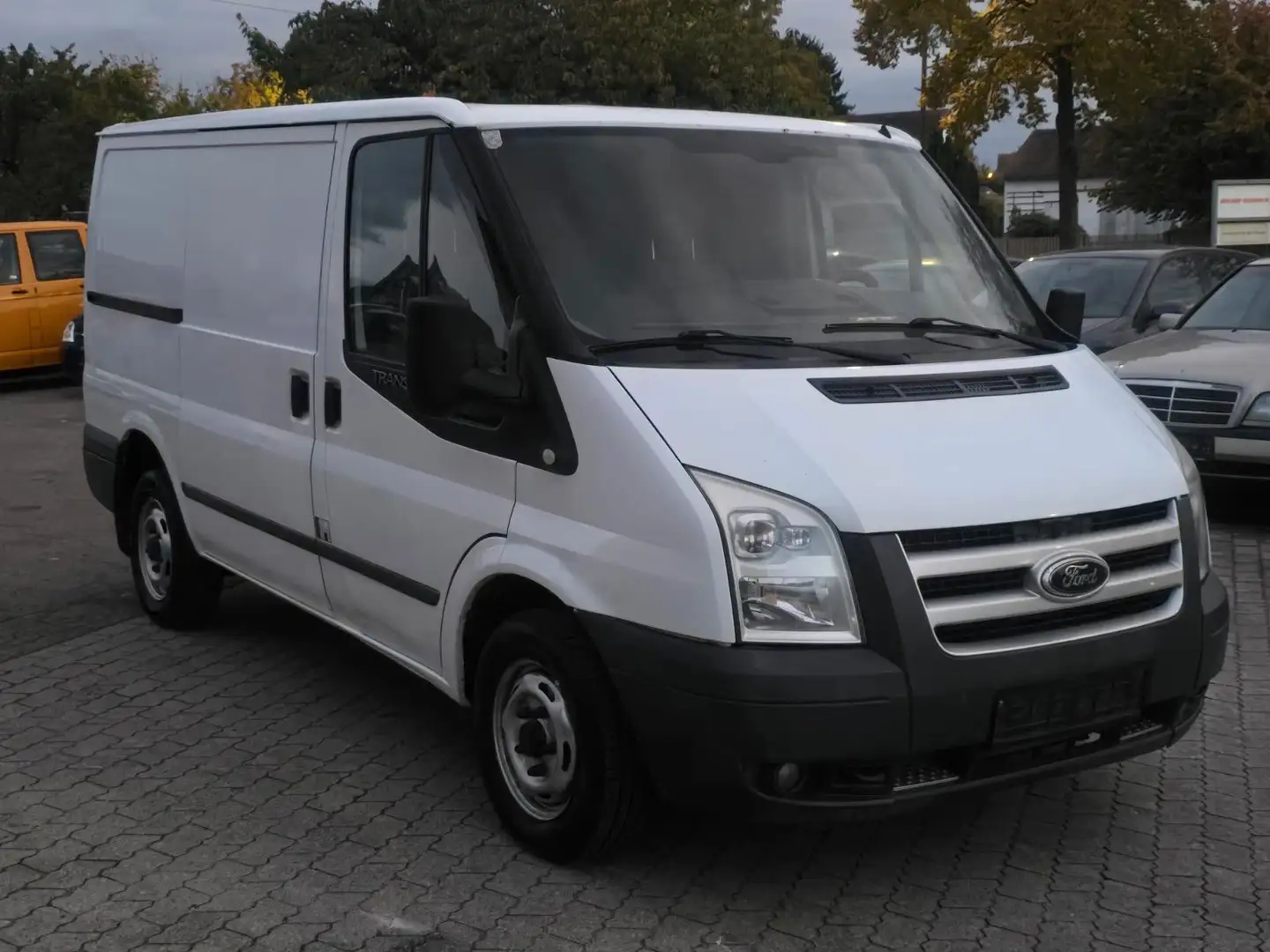 Ford Transit - 1