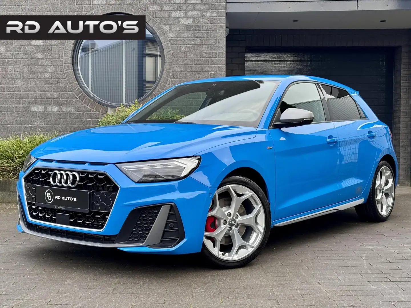 Audi A1 Sportback 40 TFSI S-Line Sfeer Keyless Led Navi Blauw - 1