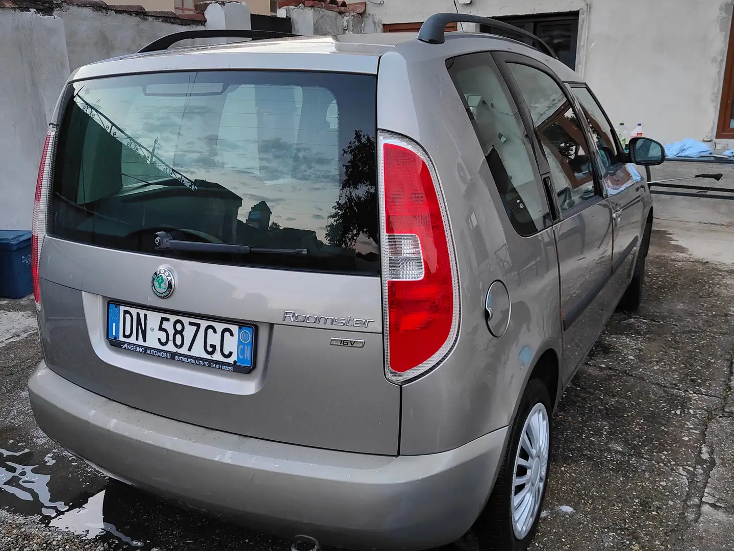 Skoda Roomster GPL Grigio - 2