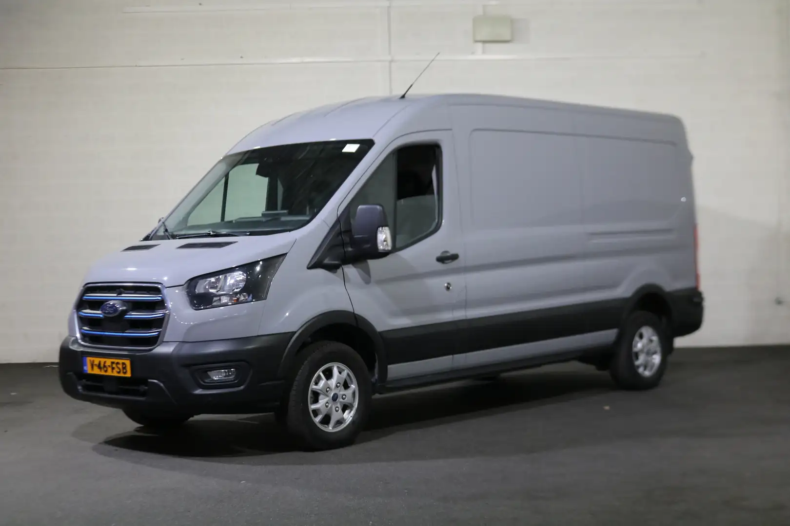 Ford E-Transit 350 L3 H2 Trend 68 kWh Navigatie Adapt. Cruise 360 Gris - 1