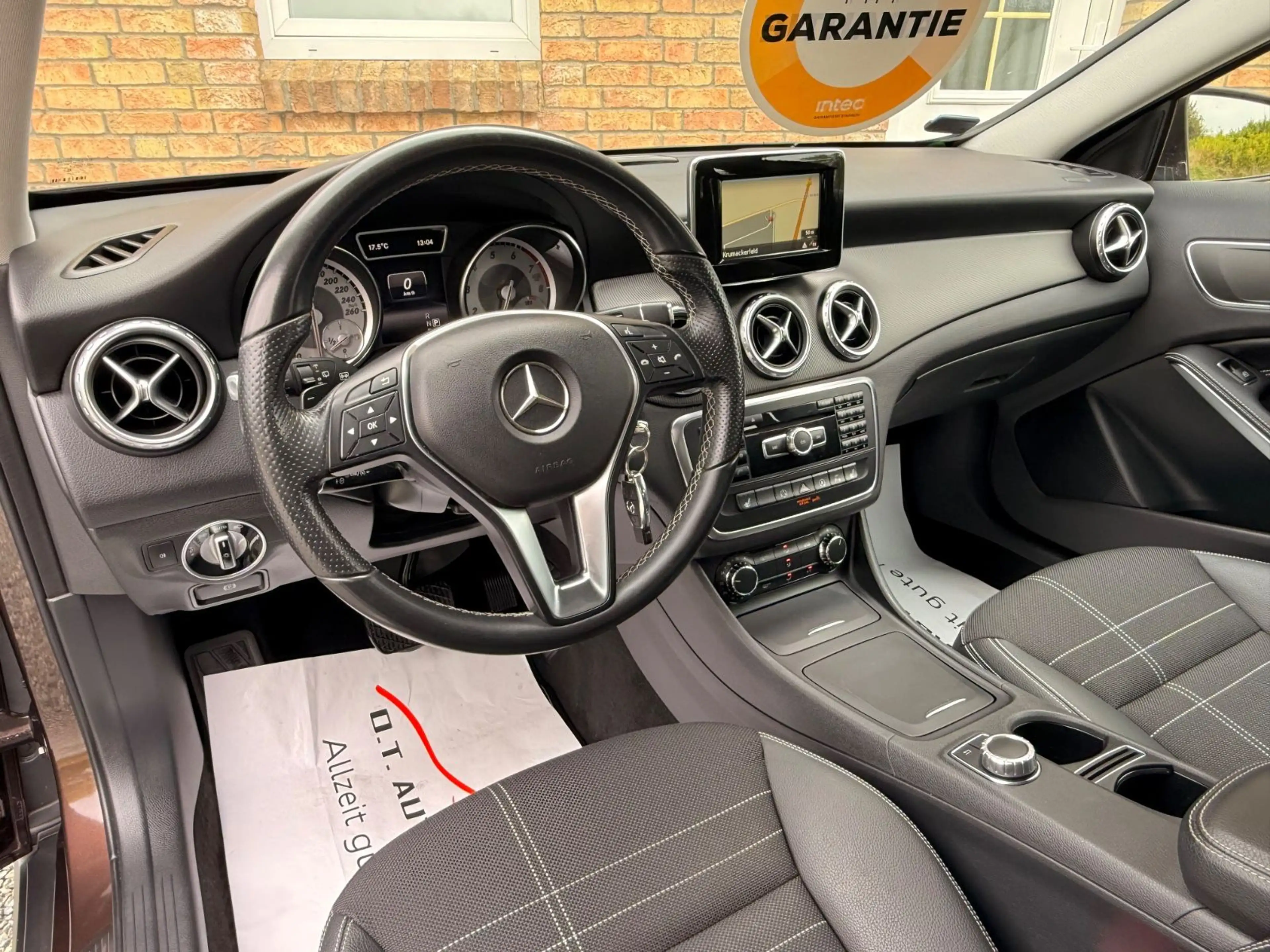 Mercedes-Benz GLA 200 7G-DCT Sport |Xenon|Kamera|Leder|Memory — photo 13