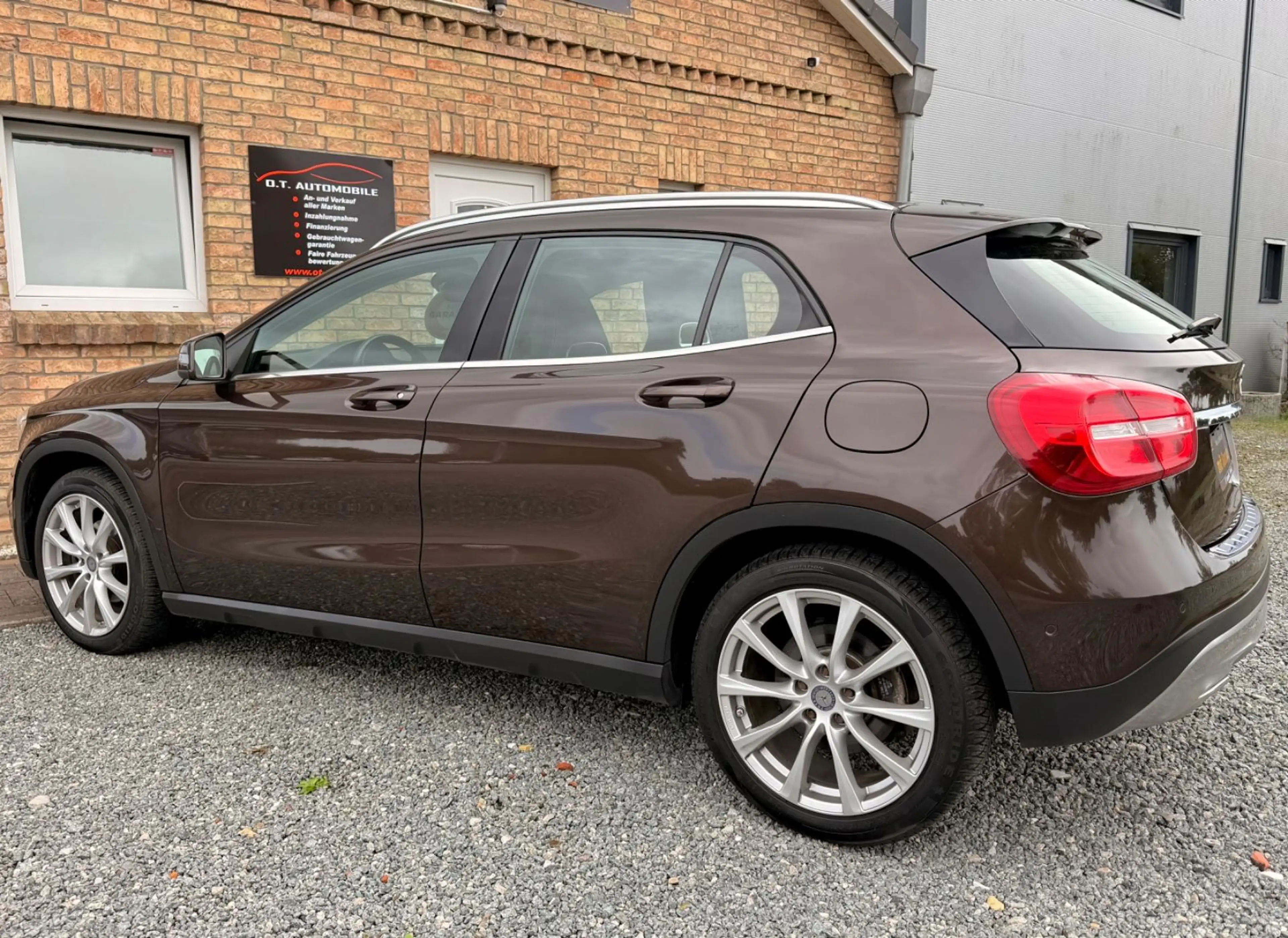 Mercedes-Benz GLA 200 7G-DCT Sport |Xenon|Kamera|Leder|Memory — photo 7