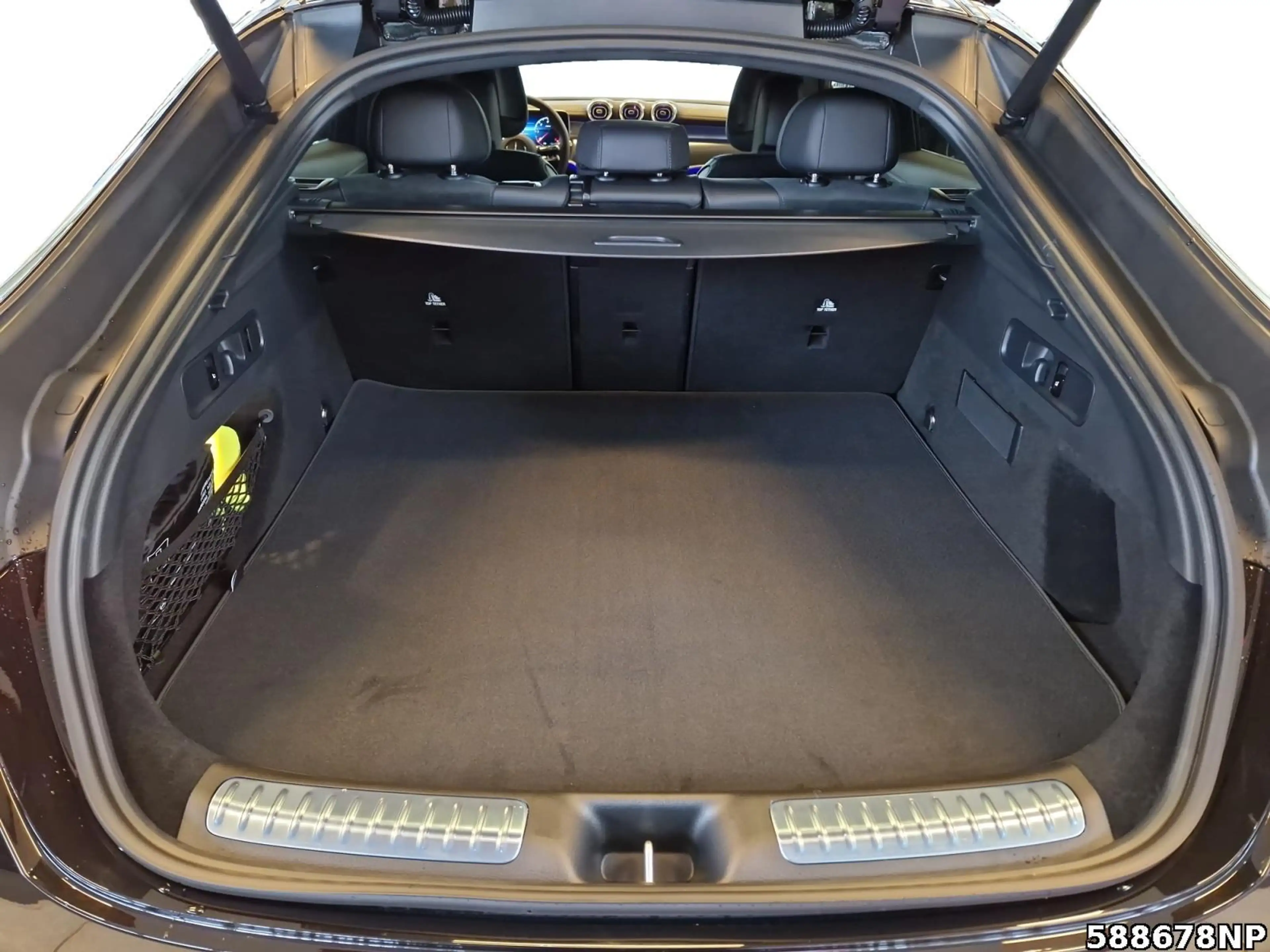 Mercedes-Benz GLC 220 d 4MATIC Coupé AMG+DIGITAL+BURMESTER+AHK — photo 7