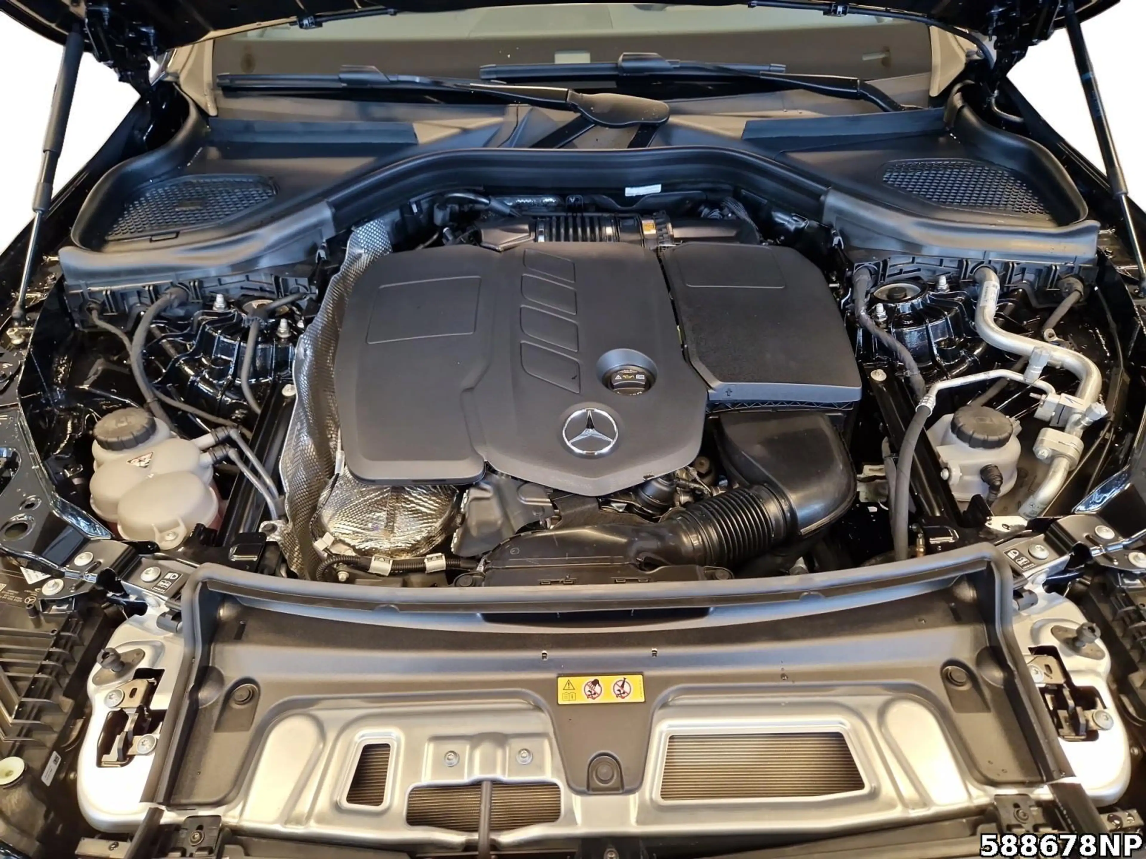 Mercedes-Benz GLC 220 d 4MATIC Coupé AMG+DIGITAL+BURMESTER+AHK — photo 8