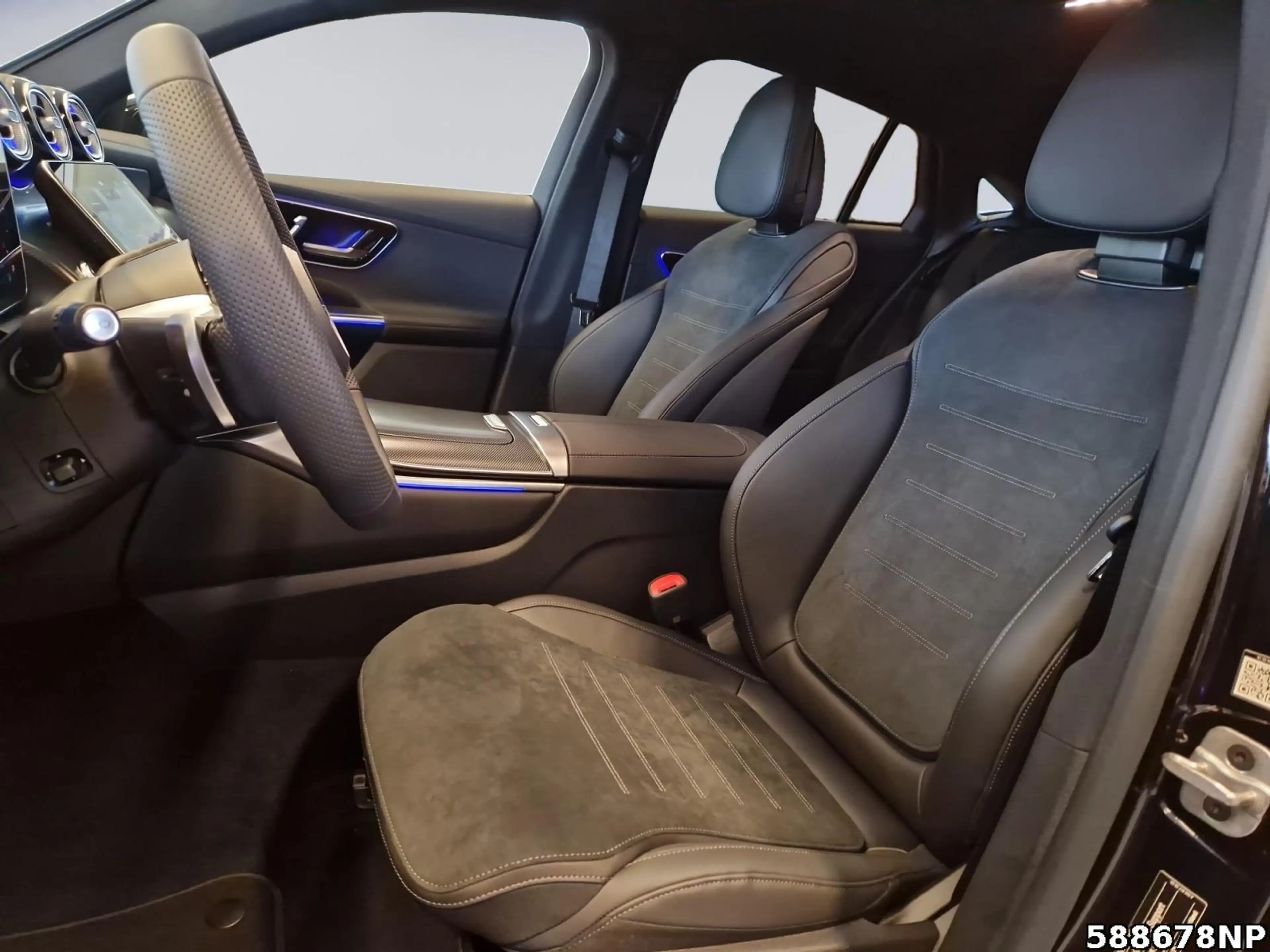 Mercedes-Benz GLC 220 d 4MATIC Coupé AMG+DIGITAL+BURMESTER+AHK — photo 10