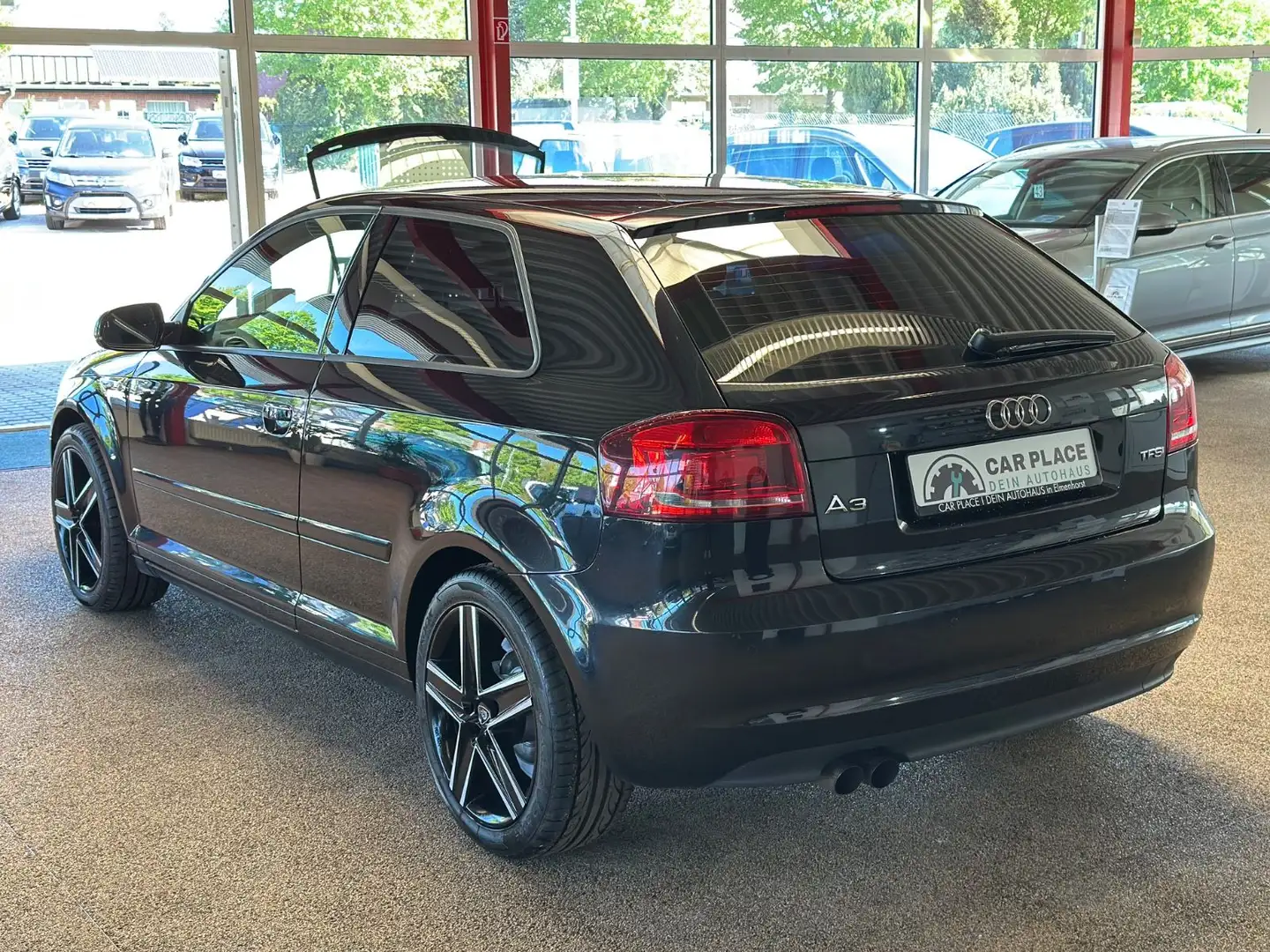 Audi A3 1.8 TFSI Ambition Noir - 2