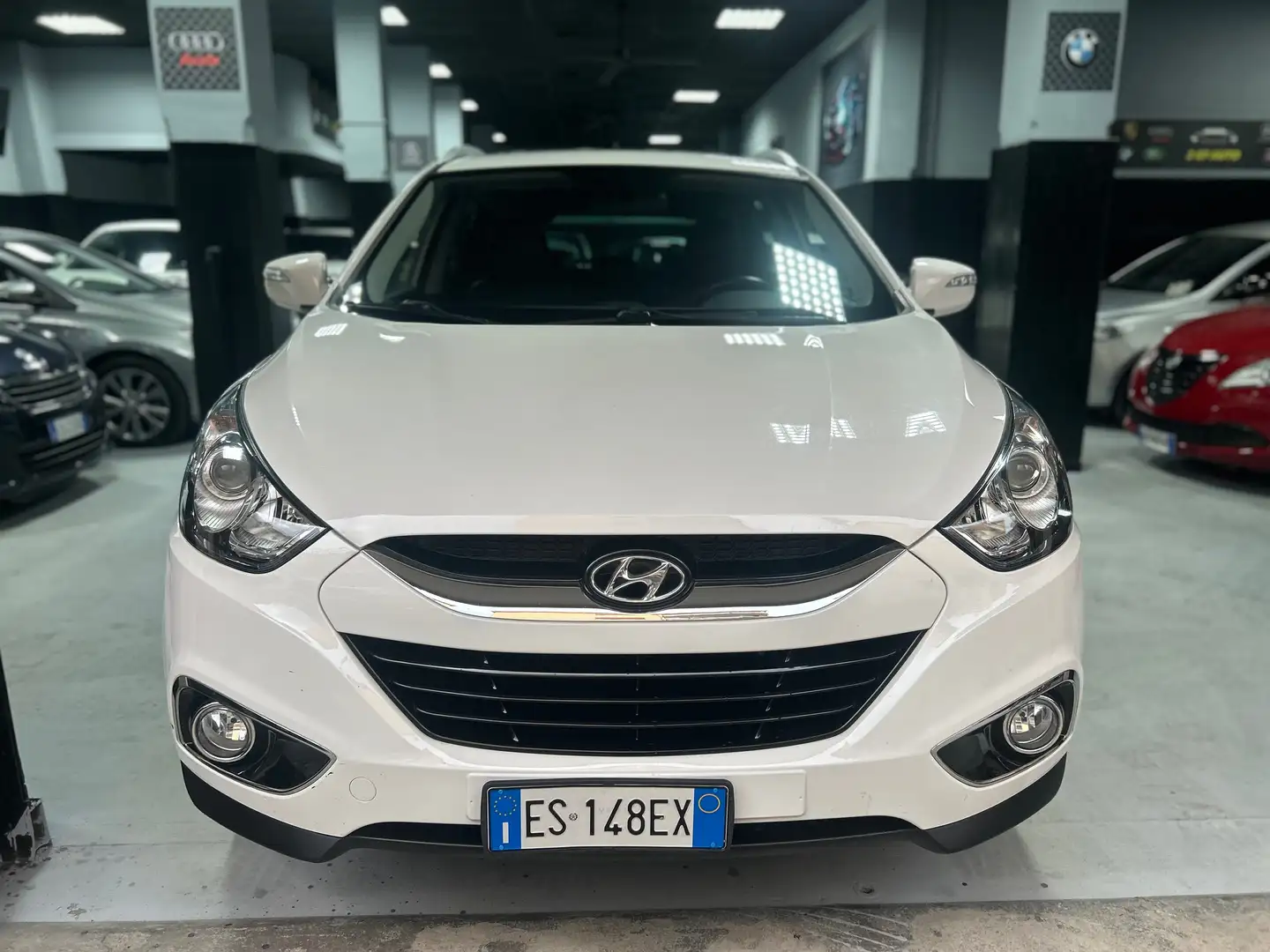 Hyundai iX35 ix35 1.7 crdi Xpossible 115cv 2wd Blanc - 1
