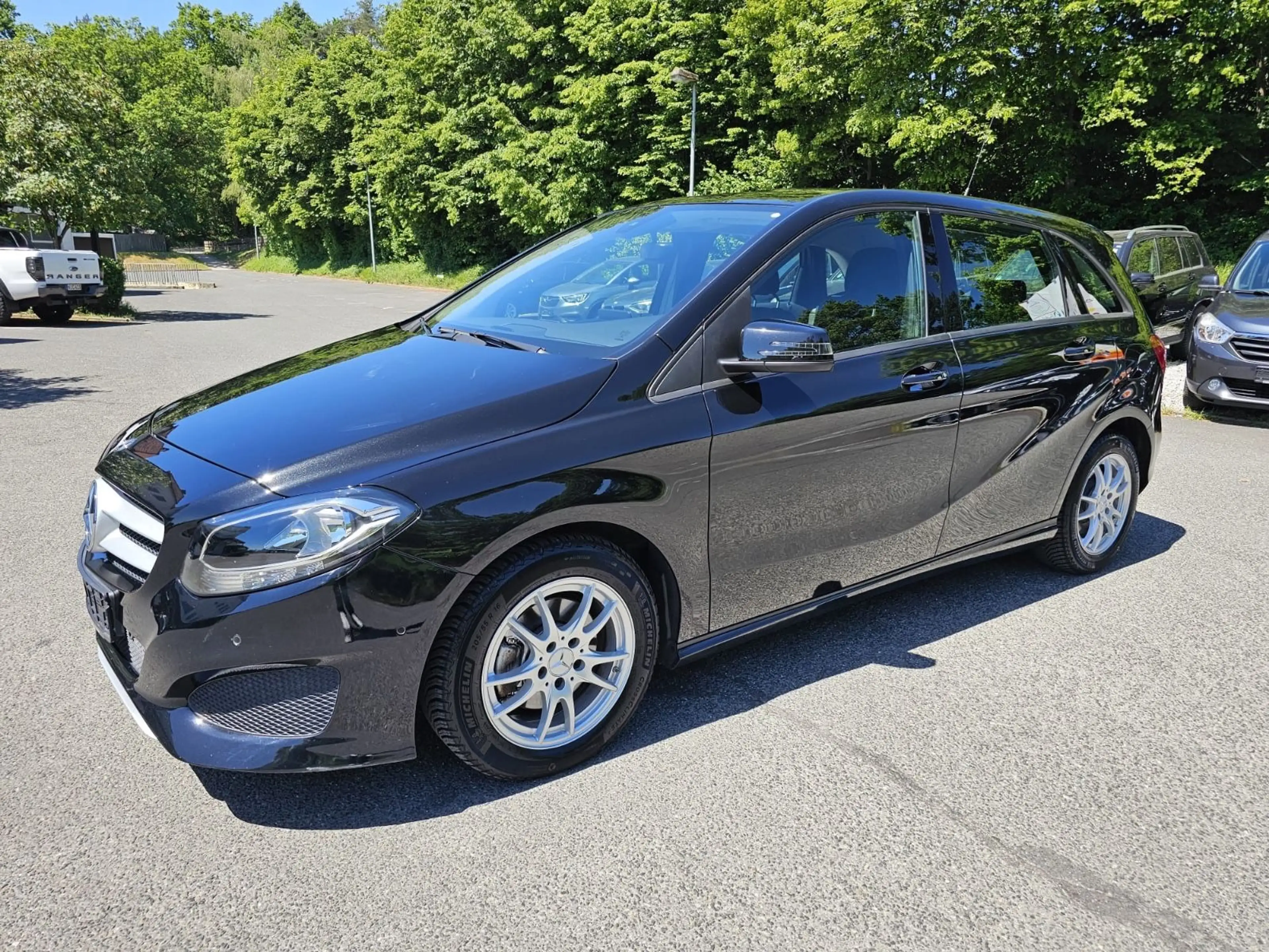 Mercedes-Benz B 220 d DCT