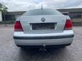 Volkswagen Bora Lim. Basis Nur 135000KM Silber - thumbnail 9