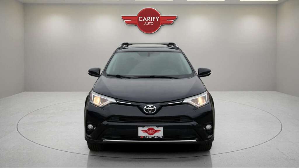 2016 Toyota RAV4 LE  All-wheel Drive — снимка 1
