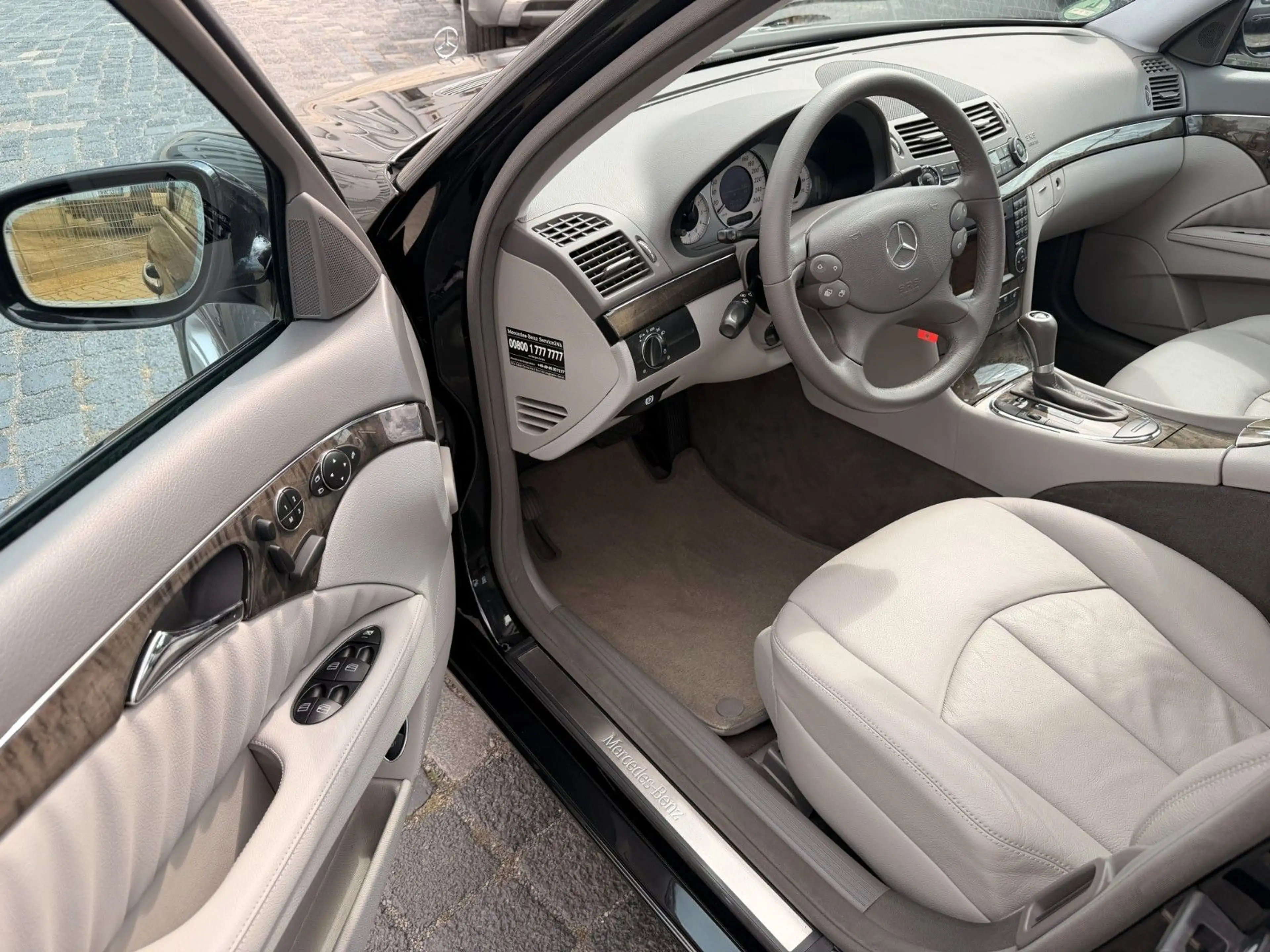 Mercedes-Benz E 350 Limousine W211 Avantgarde COMAND*Distronic — photo 4