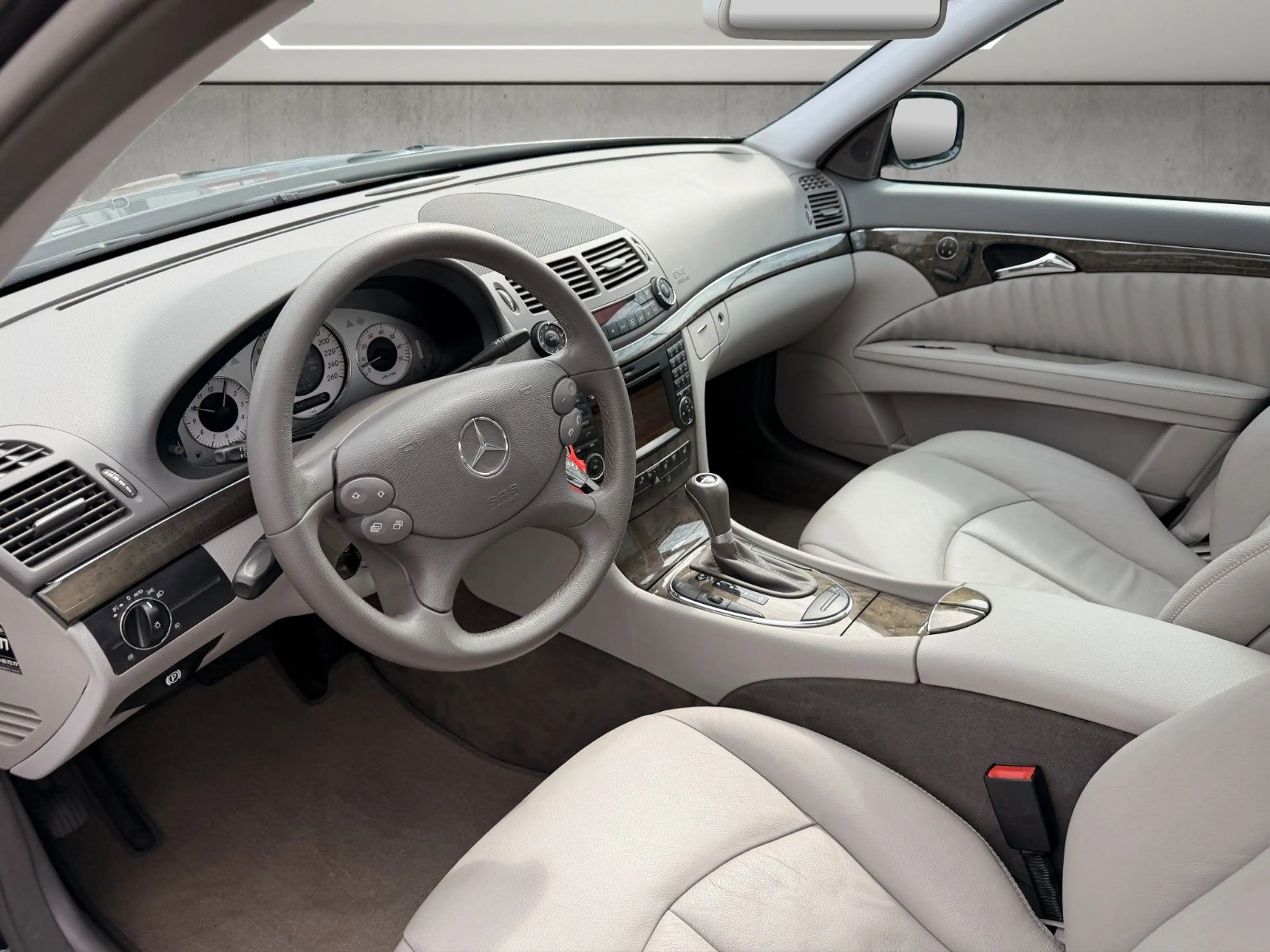 Mercedes-Benz E 350 Limousine W211 Avantgarde COMAND*Distronic — photo 7